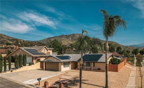 2327 Cienega Dr, Highland, CA, 92346-2295 | Card Image