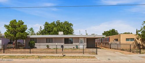 1705 S Espina St, Las Cruces, NM, 88001-5433 | Card Image