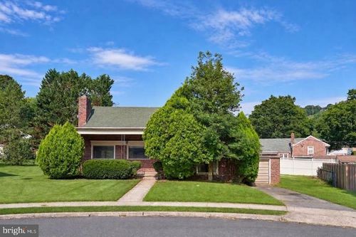 102 Mayer Street, READING, PA, 19606 | Card Image