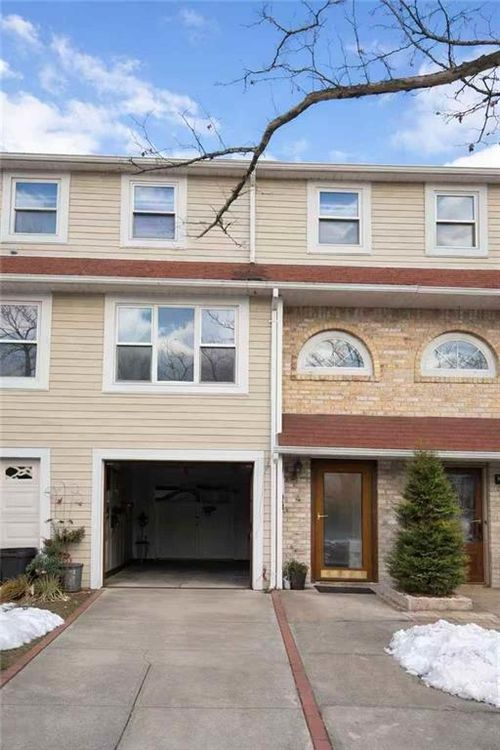 49 Caswell Ln, Staten Island, NY, 10314-7234 | Card Image