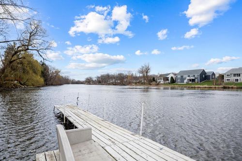 2530 N River Road, Rochester, WI, 53185 | Card Image