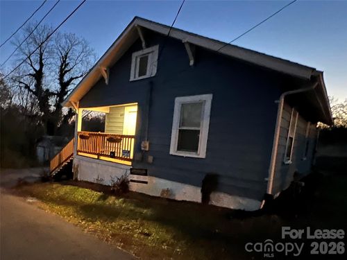 605 Center St Nw, Lenoir, NC, 28645-4158 | Card Image