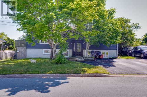 3 Jersey Avenue, Mount Pearl, NL, A1N1T8 | Card Image