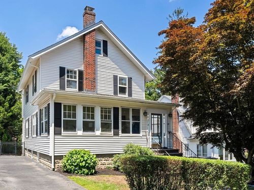 49 Walnut St, Arlington, MA, 02476-6138 | Card Image