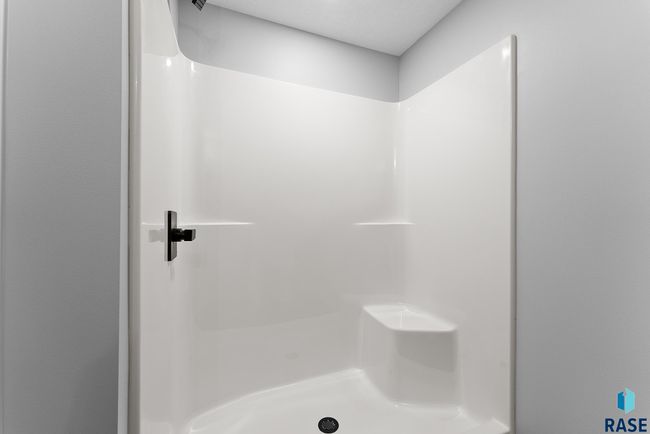 513 N Wildcat Dr, Townhouse with 3 bedrooms, 3 bathrooms and null parking in Sioux Falls SD | Image 51