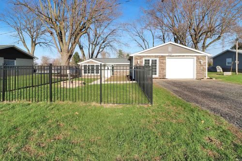 6425 N Mckinley Dr, Monon, IN, 47959-8039 | Card Image