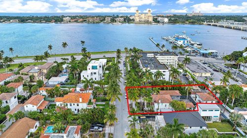 228 9th St, West Palm Beach, FL, 33401-3704 | Card Image