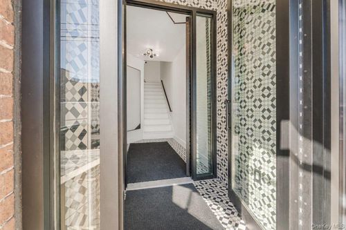 apt-1f-36-34 11th St, Astoria, NY, 11106-5032 | Card Image