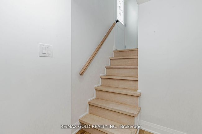 1362 Pharmacy Ave, House other with 5 bedrooms, 3 bathrooms and 3 parking in Scarborough ON | Image 31