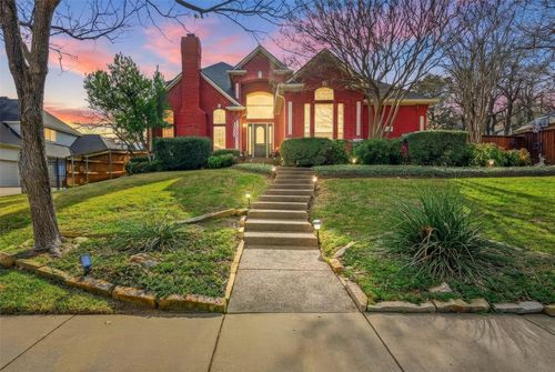 2817 Kingswood Dr, Grapevine, TX, 76051-5631 | Card Image