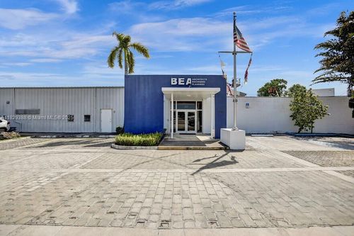 3075 Nw South River Dr, MIAMI, FL, 33142-6941 | Card Image