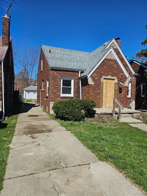 10109 Mckinney St, Detroit, MI, 48224-1876 | Card Image