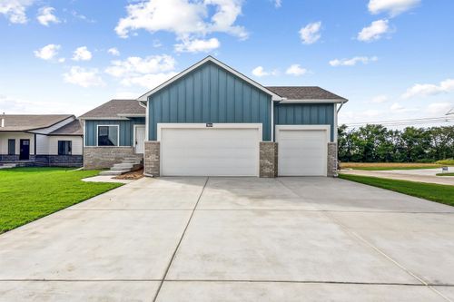 5824 N Newport St, Wichita, KS, 67219 | Card Image