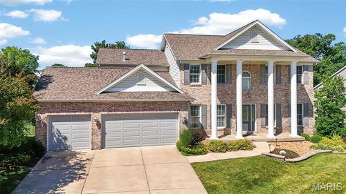 1225 Peruque Ridge Dr, Wentzville, MO, 63385-5003 | Card Image