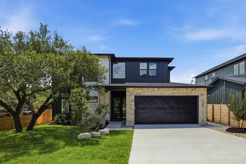 18303 Lake Oaks Dr, Jonestown, TX, 78645-3009 | Card Image