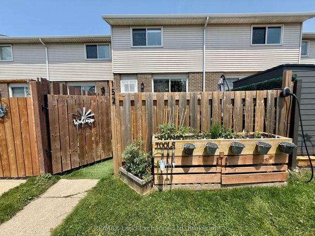 152 Bennett St E, House attached with 2 bedrooms, 2 bathrooms and 2 parking in Goderich ON | Image 24