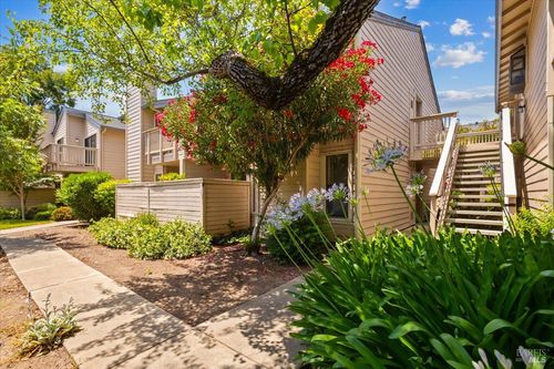 411 Mission Boulevard, Santa Rosa, CA, 95409 | Card Image