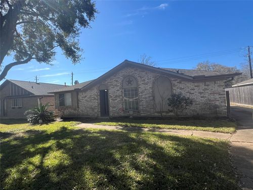 1507 Alderbrook Dr, Sugar Land, TX, 77498-2355 | Card Image