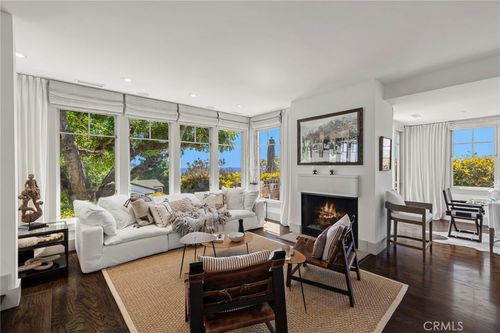 750 Griffith Way, Laguna Beach, CA, 92651-2252 | Card Image