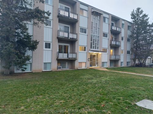 9-90 Marshall St, Waterloo, ON, N2J2T4 | Card Image