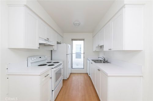 apt-b-20444 Osage Ave, Torrance, CA, 90503-2630 | Card Image