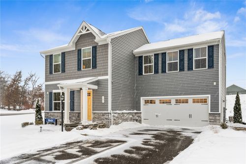 101 Jerome Dr, Butler, PA, 16001-3701 | Card Image