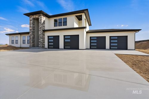 8049 Golden Hills Rd, Nampa, ID, 83686-6700 | Card Image