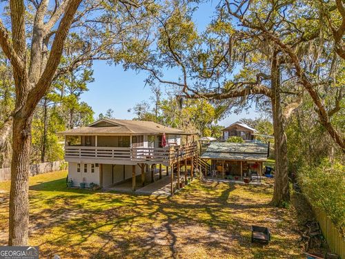 33 Warren Ave, Waverly, GA, 31565-2419 | Card Image