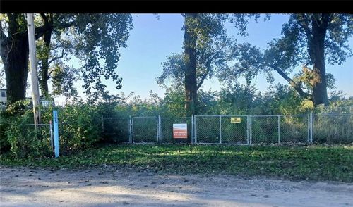 6352 Sportsman Rd, Henrietta, MO, 64036-8110 | Card Image