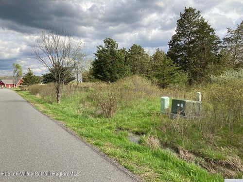 40 Travis Pl, Athens, NY, 12015-2406 | Card Image