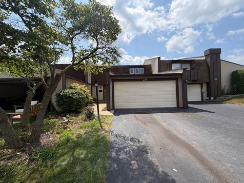 29 Westwood Court, Indian Head Park, IL, 60525 | Card Image