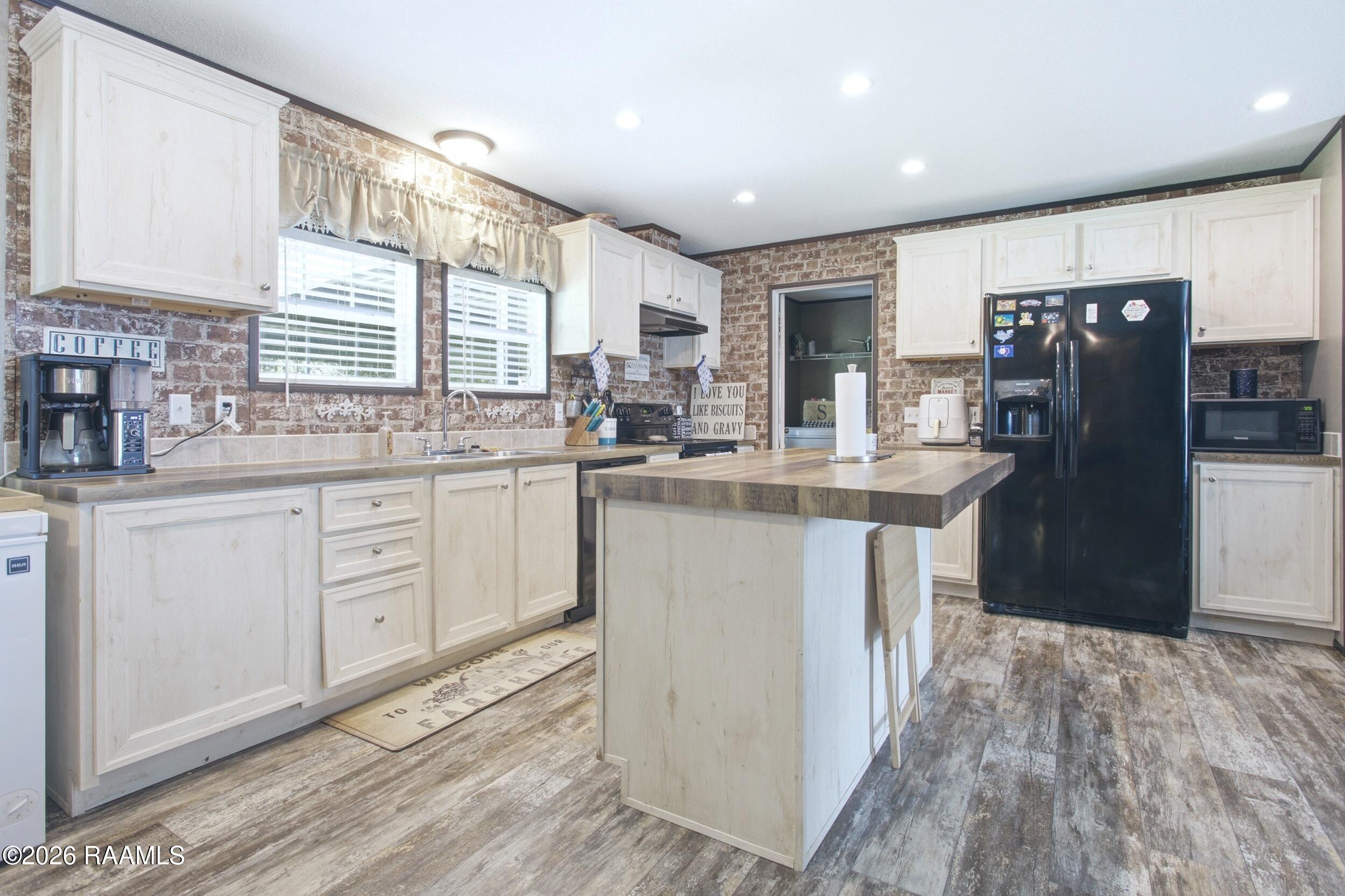 Residential in Pine Prairie 4