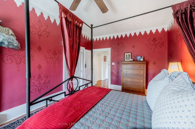 1863 Sydenham Rd, House other with 3 bedrooms, 4 bathrooms and 6 parking in Kingston ON | Image 31