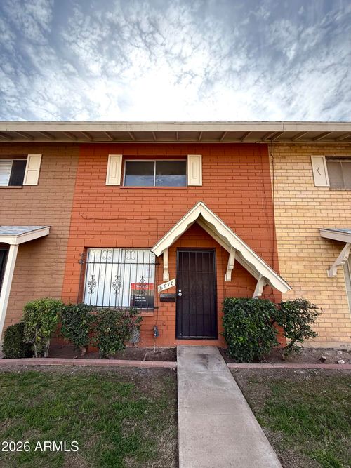 6678 N 43rd Ave, Glendale, AZ, 85301-4204 | Card Image