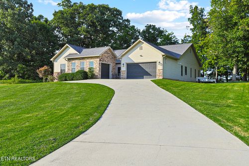 2005 River Mist Cir, New Market, TN, 37820-3147 | Card Image