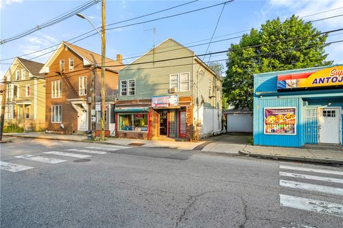 562 Plainfield St, Providence, RI, 02909-4629 | Card Image