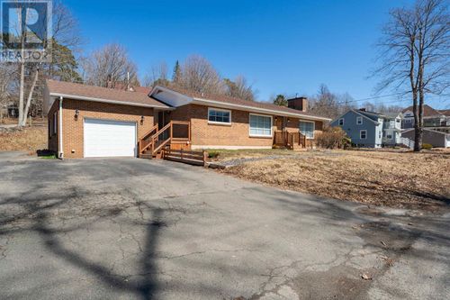 254 George Street, New Glasgow, NS, B2H2L5 | Card Image