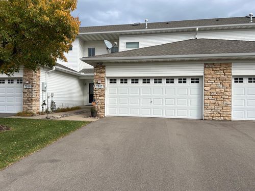 7517 5th St N, Oakdale, MN, 55128-5389 | Card Image