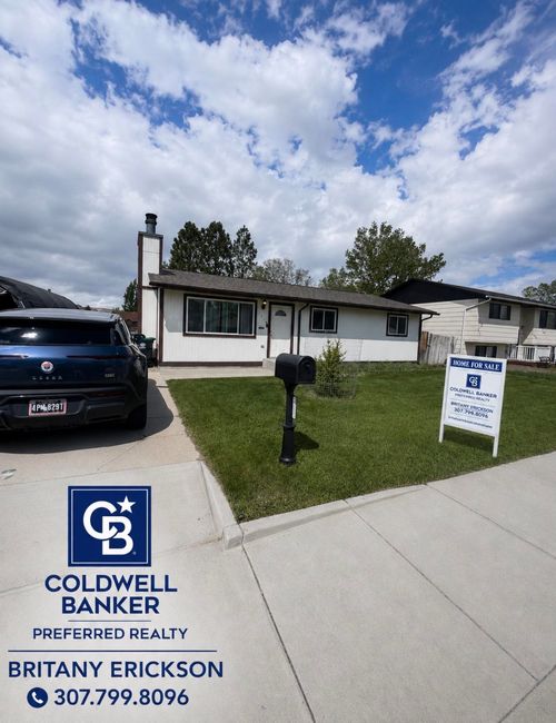 1715 E Teton Blvd, Green River, WY, 82935-5957 | Card Image