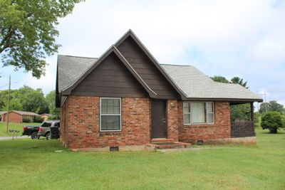 100 Cherokee Dr, House other with 2 bedrooms, 1 bathrooms and null parking in Mc Minnville TN | Image 1