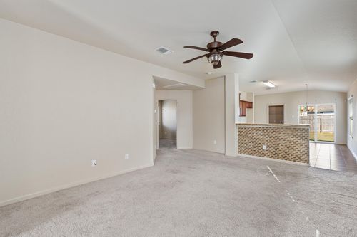 180 Eagle Dr, Luling, TX, 78648-2531 | Card Image