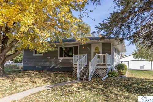 331 S Ewing St, Good Thunder, MN, 56037-9676 | Card Image