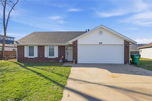 669 Sarah Pl, Centerton, AR, 72719-8937 | Card Image