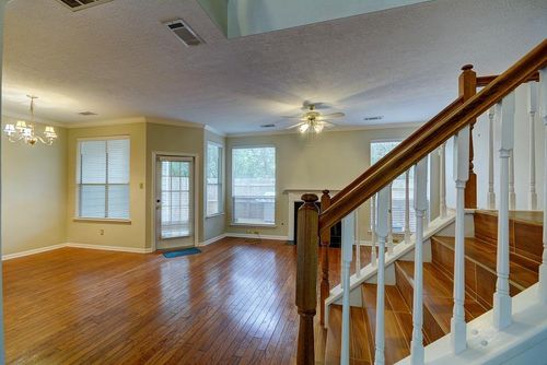 7 Spiral Vine, The Woodlands, TX, 77381 | Card Image