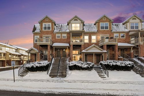 2856 Barclay Way, Ann Arbor, MI, 48105-9462 | Card Image