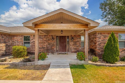 5704 Valentine Rd, North Little Rock, AR, 72117-9675 | Card Image