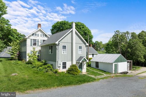 7338 Grant Rd, Coopersburg, PA, 18036-3210 | Card Image