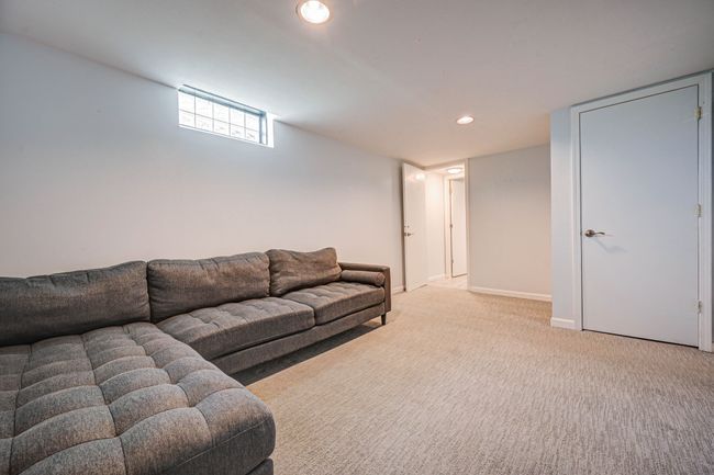 19824 Irongate Ct, Condo with 3 bedrooms, 3 bathrooms and null parking in Northville Township MI | Image 61