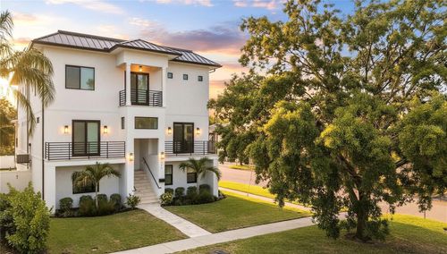 500 E Davis Blvd, TAMPA, FL, 33606-3920 | Card Image