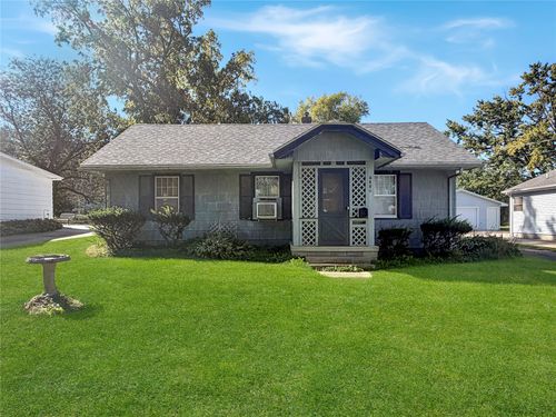 3620 49th Street, Des Moines, IA, 50310 | Card Image